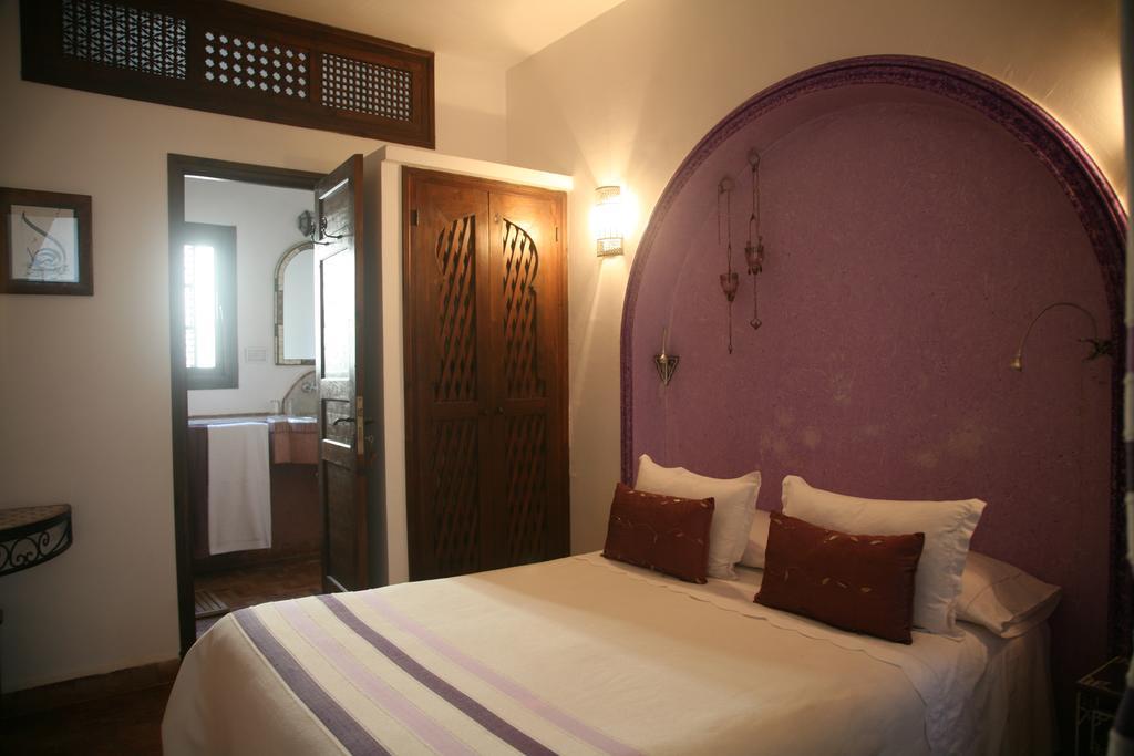 Dar Manara - Medina D'Asilah Hotel Стая снимка